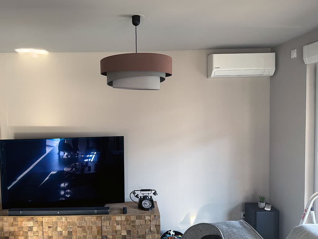 Mise en place d'une climatisation réversible pour un confort été comme hiver dans un appartement à Colmar près de Sélestat